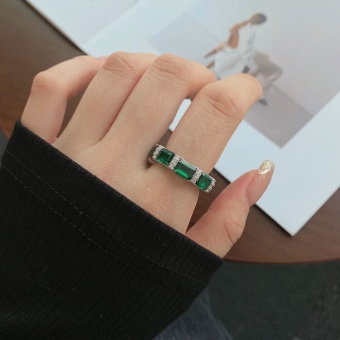 Aurojewels Green Zirconia Round Zirconia Micropavé Full Flower Ring