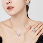 Aurojewels Round Zirconia with Heart Design Necklace - Image 2
