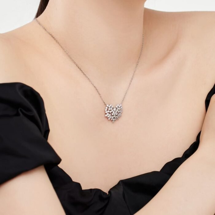 Aurojewels Round Zirconia with Heart Design Necklace - Image 3