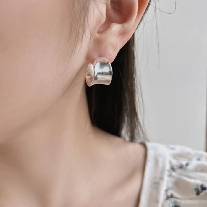 Aurojewels 925 Sterling Silver Wide Frosted Earrings