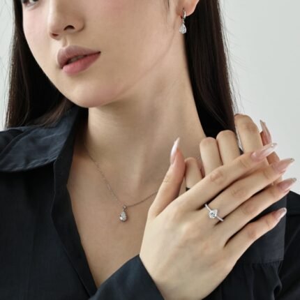 Aurojewels Silver S925 White Pear Drops Round Zirconia Fashion Design Set