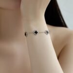 Aurojewels Silver S925 Onyx White Round Zirconia with Diamonds Foliflora Bracelet